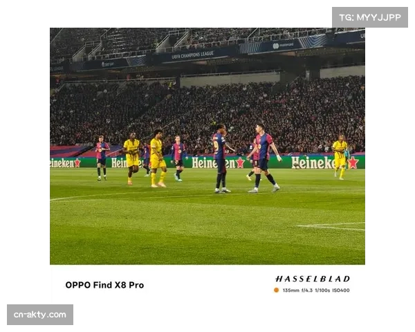 通讯：时隔一周重返威斯特法伦，多特蒙德球迷用歌声迎接球队凯旋